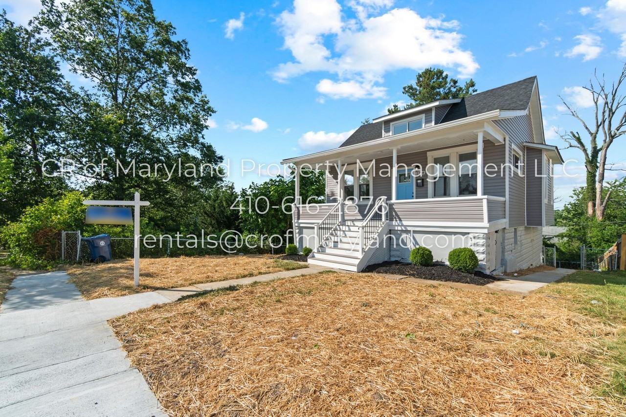 2704 Rueckert Ave - Photo 2 of 23