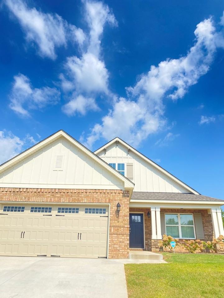 2516 Oxbury St - Photo 2 of 10