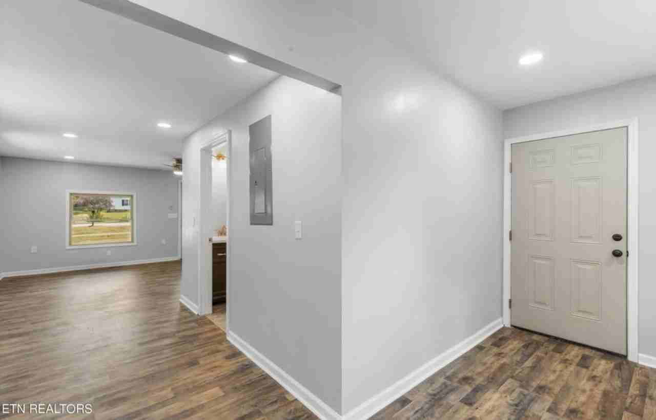 401 N Kingston Ave - Photo 5 of 6