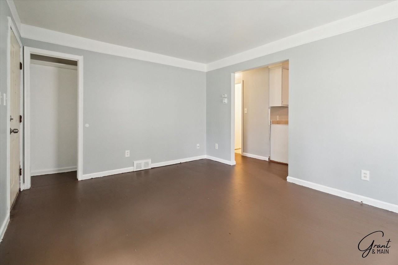 21320 La Salle Blvd - Photo 5 of 15