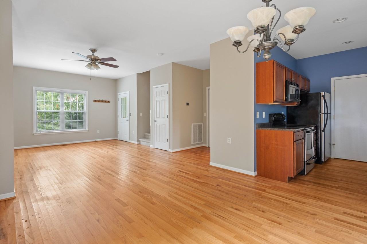 26 Oakcrest Place - Photo 3 of 16