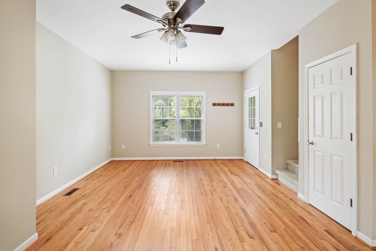 26 Oakcrest Place - Photo 4 of 16