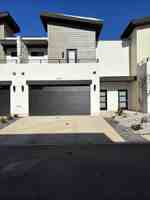 featured image of 659 E Eureka Aly