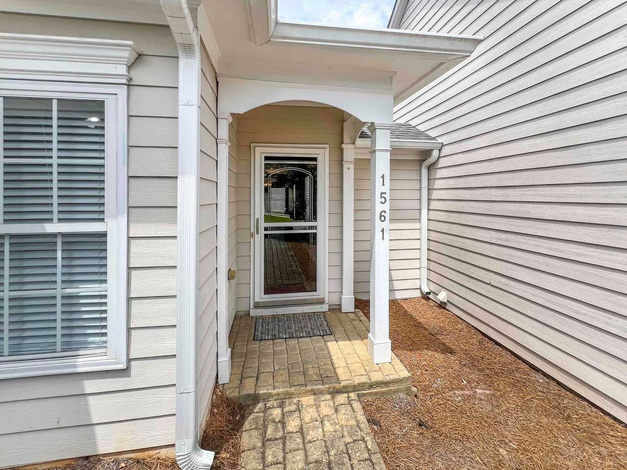 1561 Rachels Rdg Nw - Photo 2 of 27