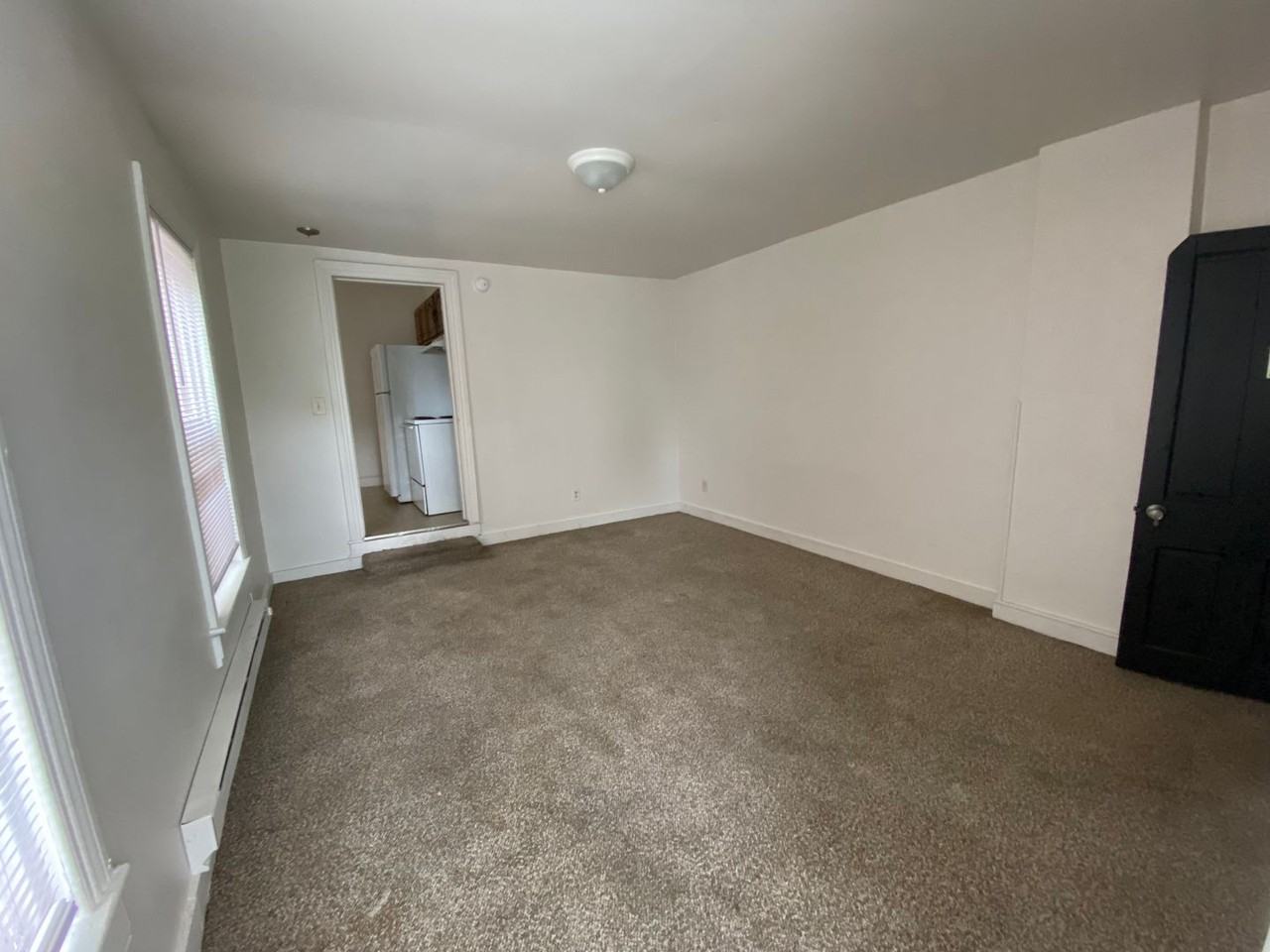 1130 Willow St - Photo 3 of 6