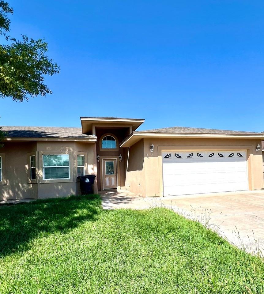 3 Fairway Ct - Photo 2 of 25