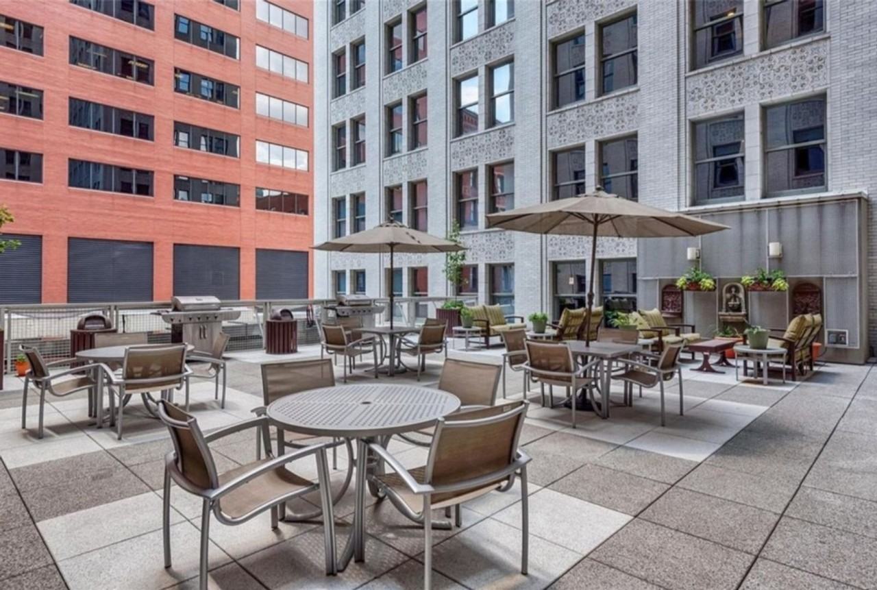 314 N Broadway #706 - Photo 2 of 12