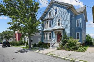 featured image of 74 Woodbine St #1