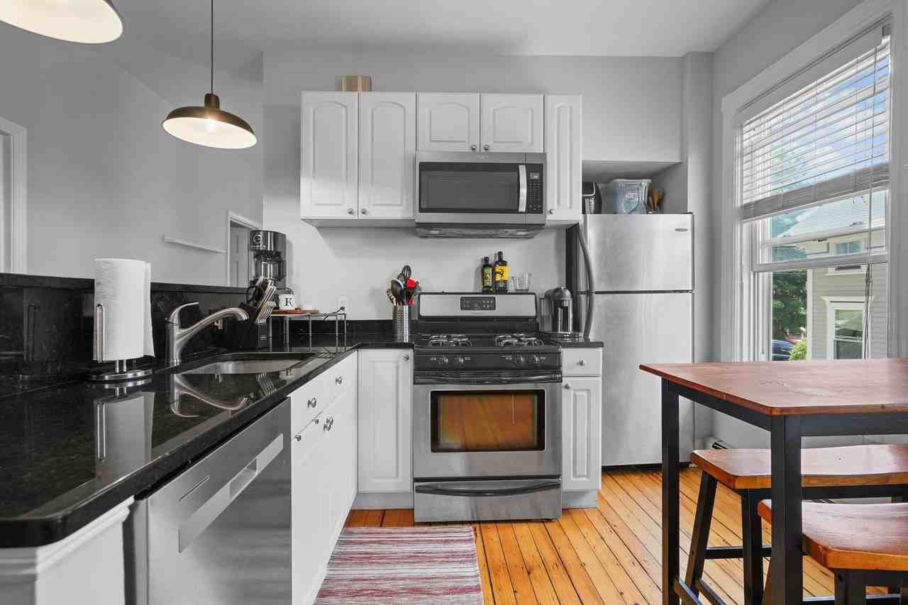 74 Woodbine St #1 - Photo 3 of 18