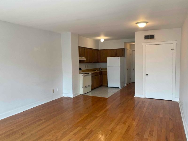 600 Pleasant Ridge Ave #2 - Photo 5 of 9