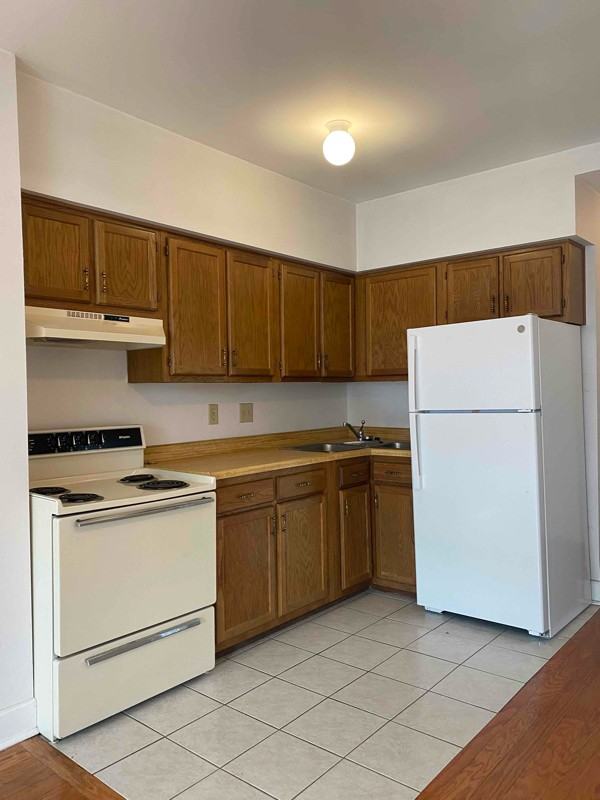 600 Pleasant Ridge Ave #2 - Photo 6 of 9