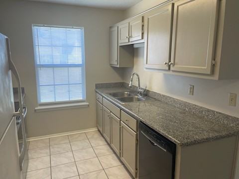 1723 James Buchanan Dr #NA - Photo 6 of 17