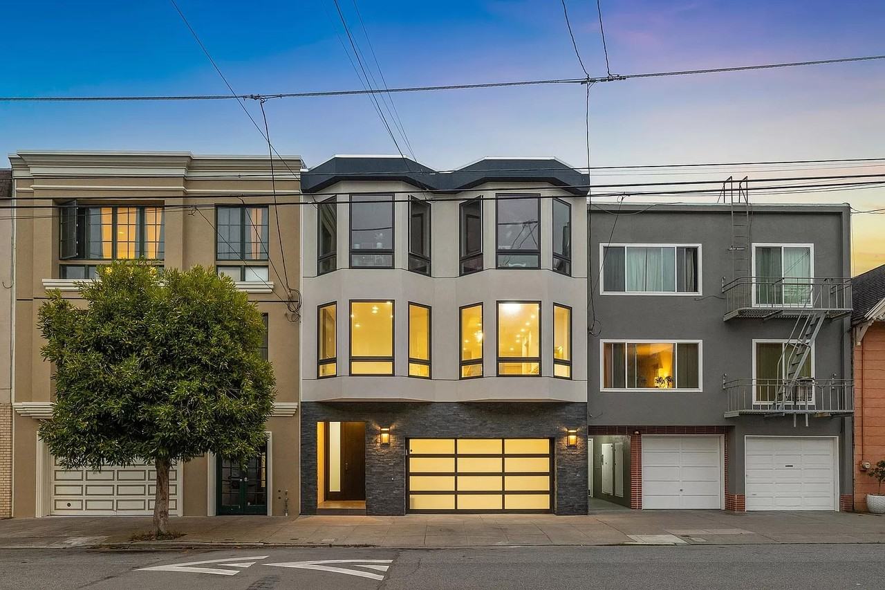 174 18th Ave #1 - Photo 2 of 31