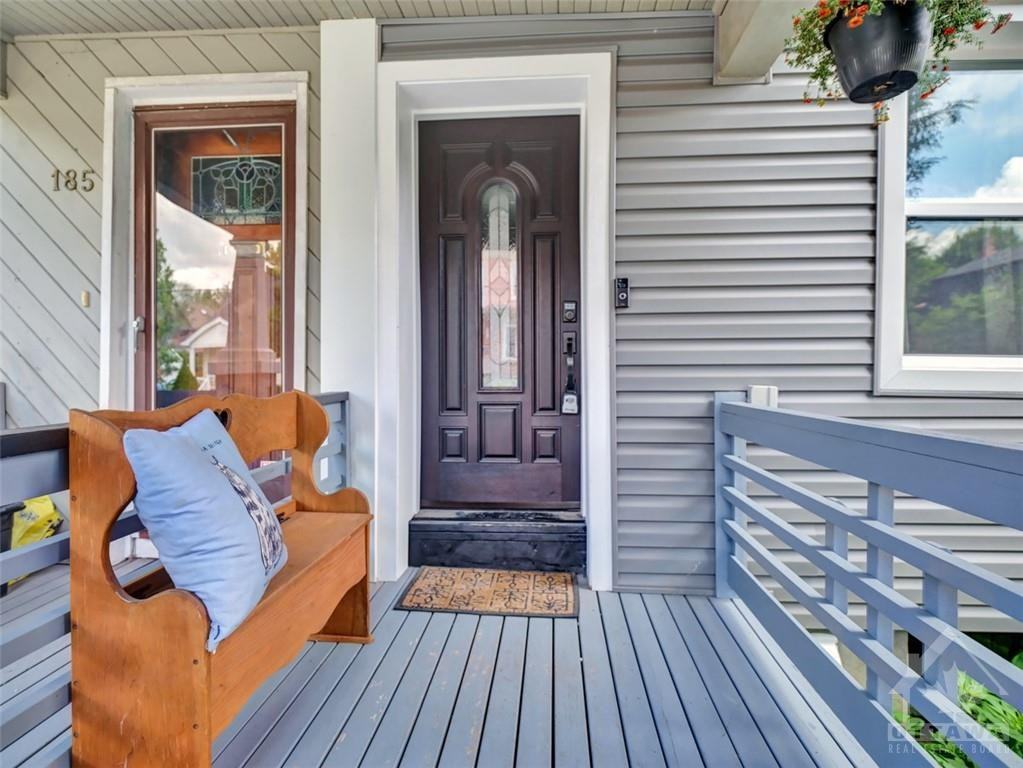 187 Ivy Crescent - Photo 3 of 28