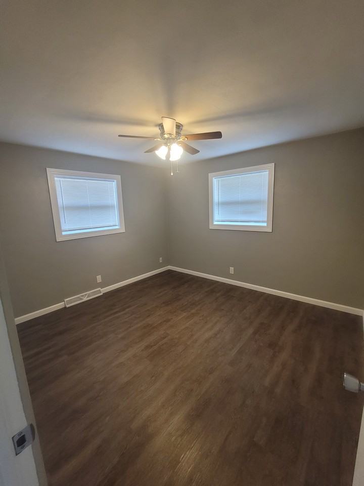 1708 Lindenwood Ave #NA - Photo 7 of 11