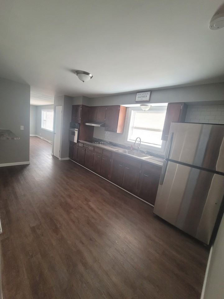 1708 Lindenwood Ave #NA - Photo 4 of 12