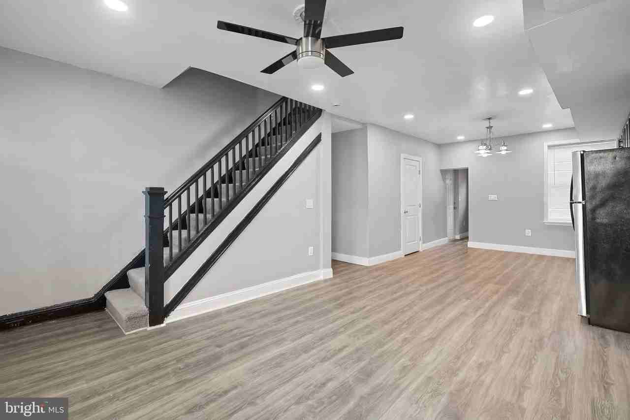 3409 Ravenwood Avenue - Photo 3 of 20