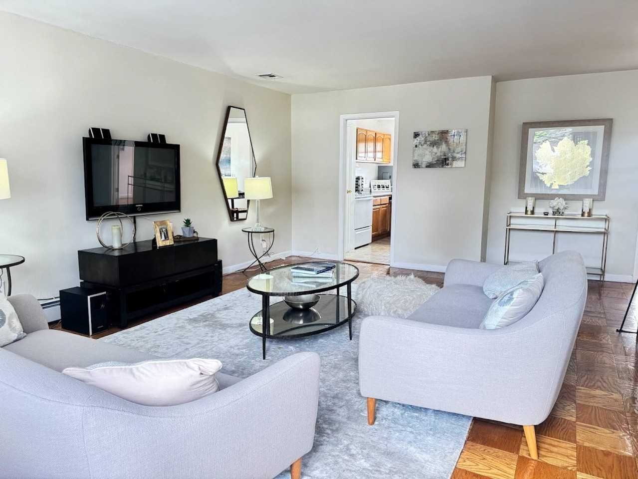 Raritan Crossing Apartment Homes - Photo 4 of 24
