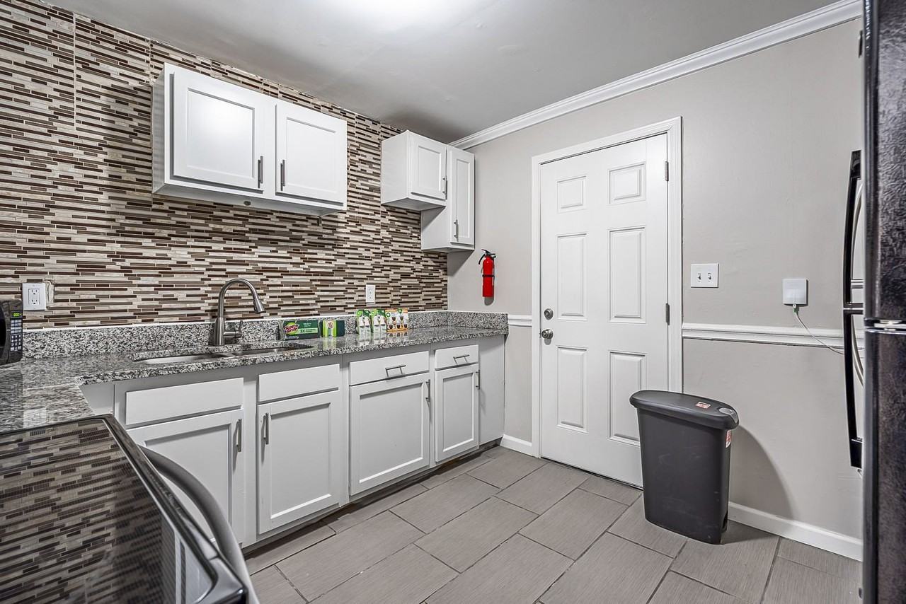 Leland Pl Sw - Photo 3 of 16