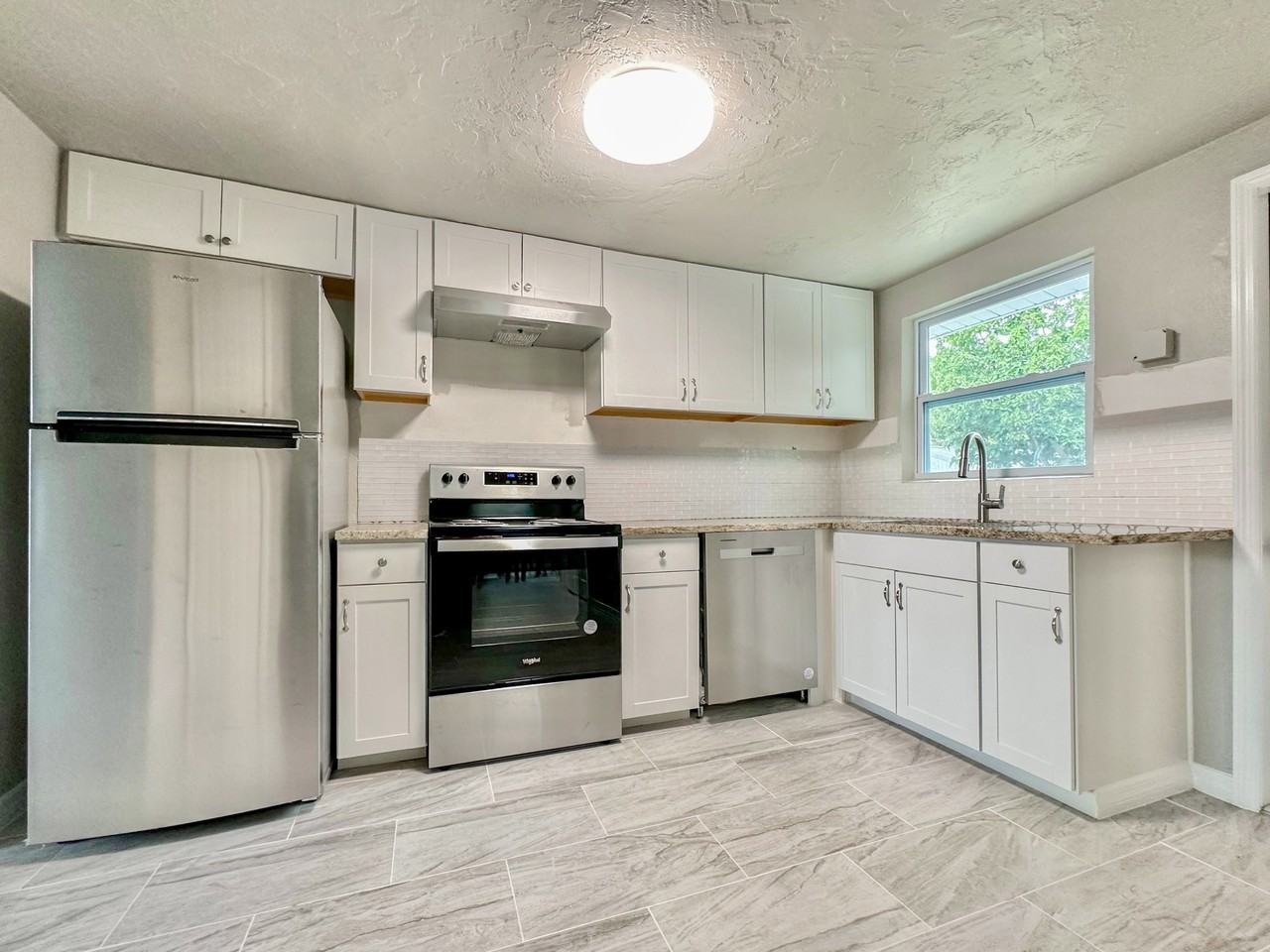 Browning St - Photo 3 of 10