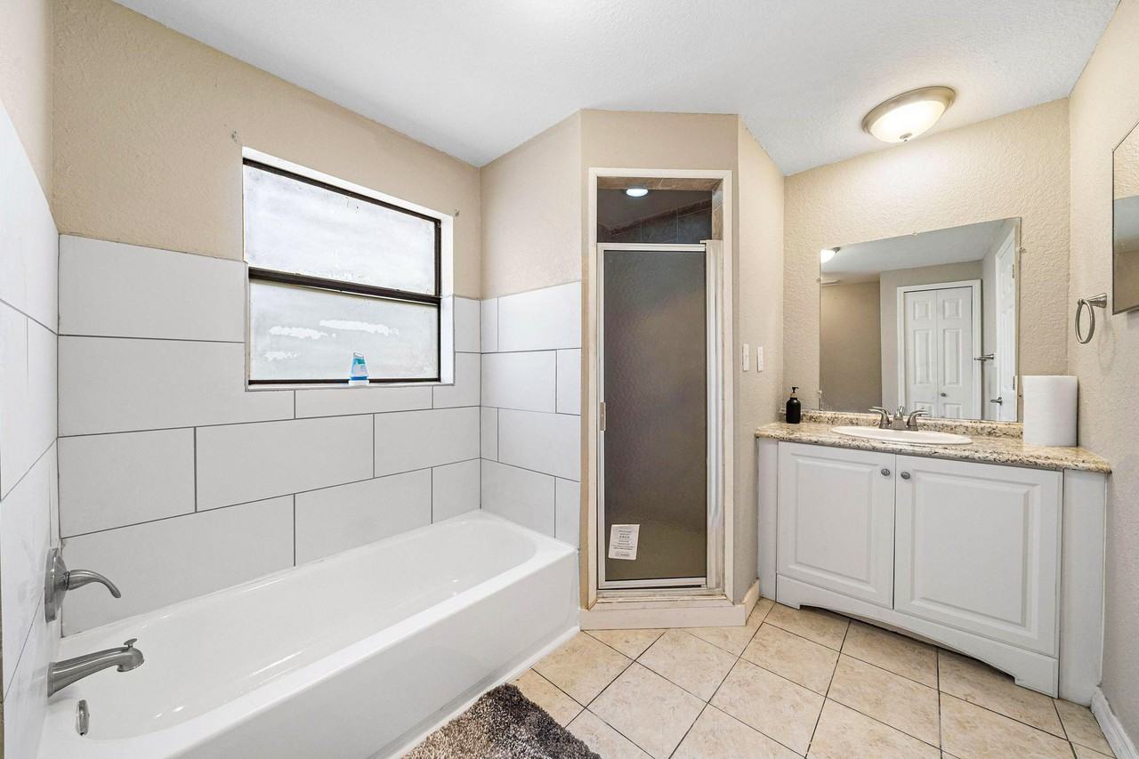 Bolling Dr - Photo 7 of 11