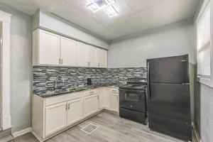 featured image of Agnes Ave