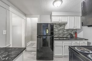 featured image of Agnes Ave