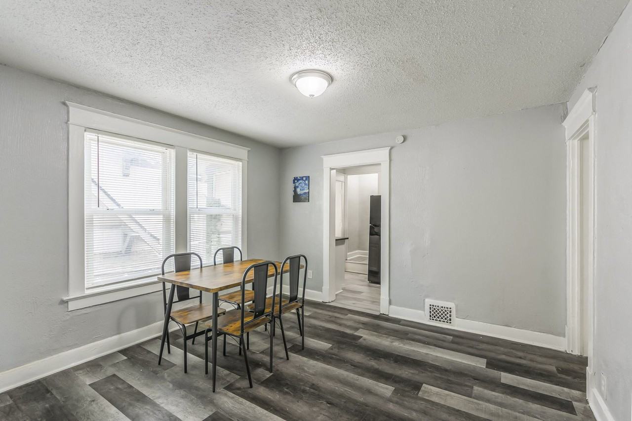 Agnes Avenue - Photo 3 of 12