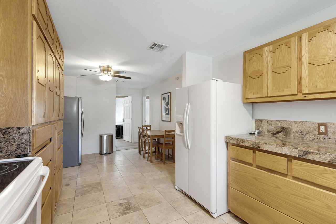 E Campo Bello Dr - Photo 6 of 11