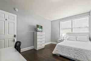 featured image of Hamilton St