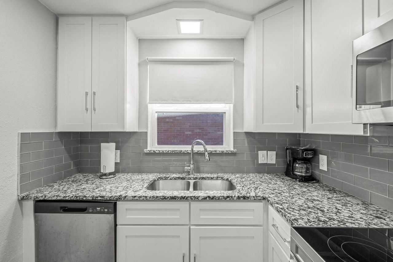 Brookmere Dr - Photo 3 of 19