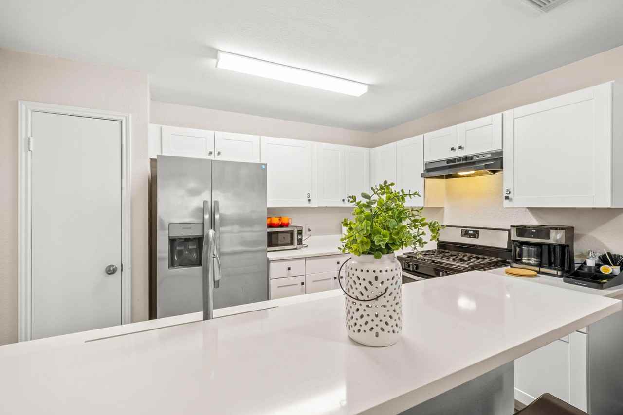 Meadowcreek Dr - Photo 5 of 18