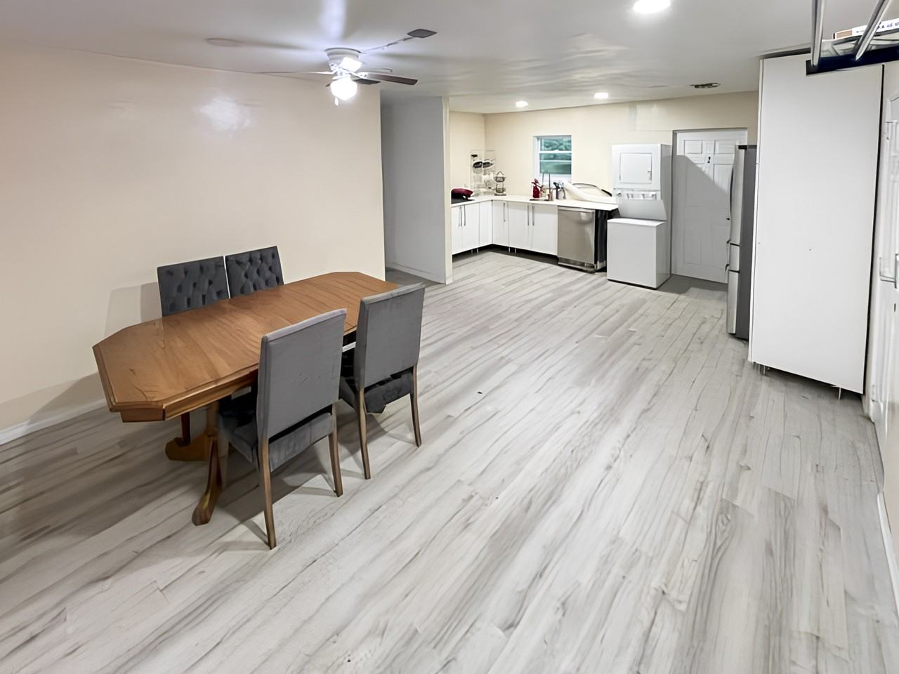 Richbee Dr - Photo 7 of 13