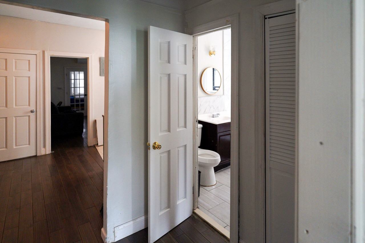 E 92nd St - Photo 4 of 13