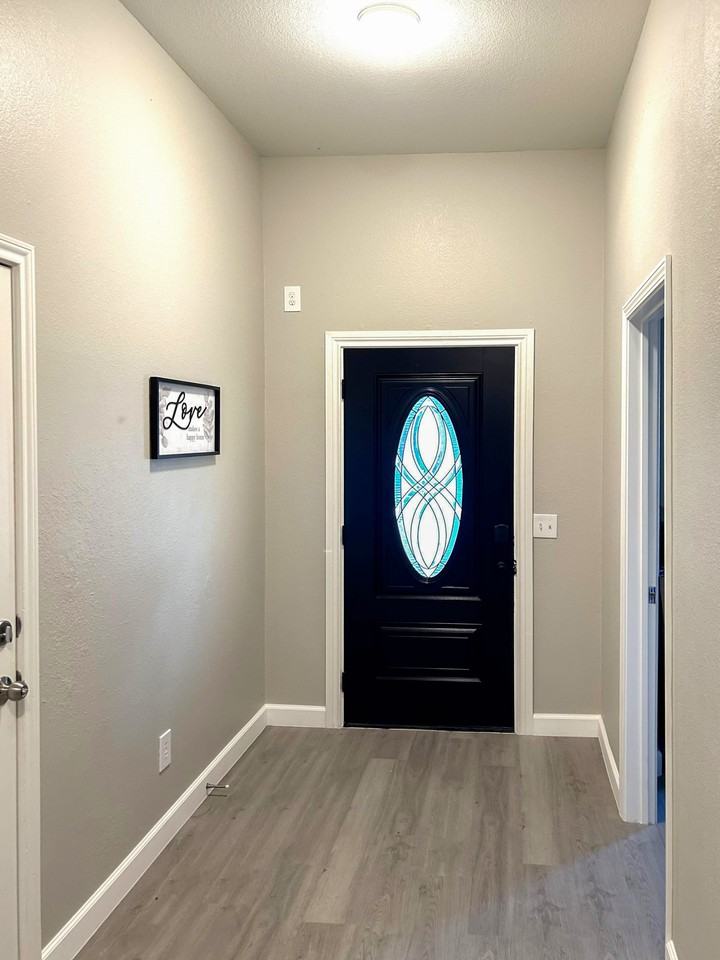 Twinleaf Dr - Photo 3 of 23