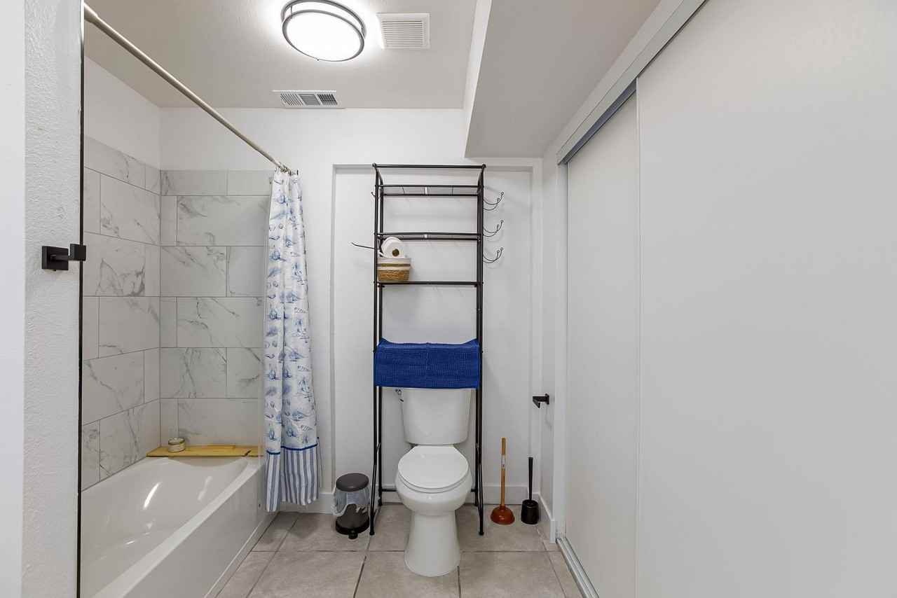 E Wyoming Ave - Photo 6 of 17