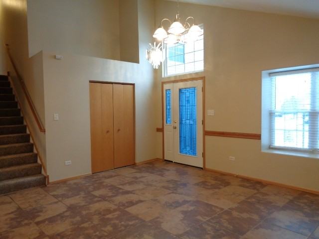 5317 Meadowbrook St - Photo 2 of 19