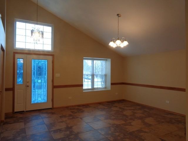 5317 Meadowbrook St - Photo 3 of 19