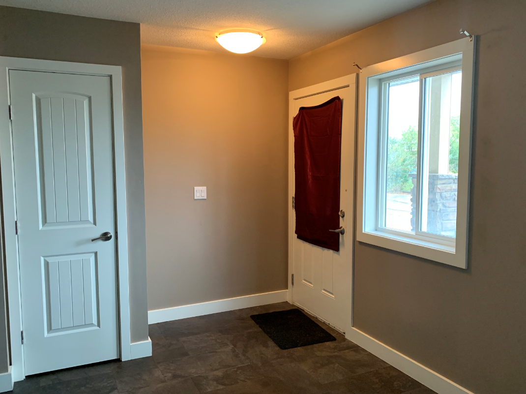 10223 98 Ave #10223 - Photo 5 of 10