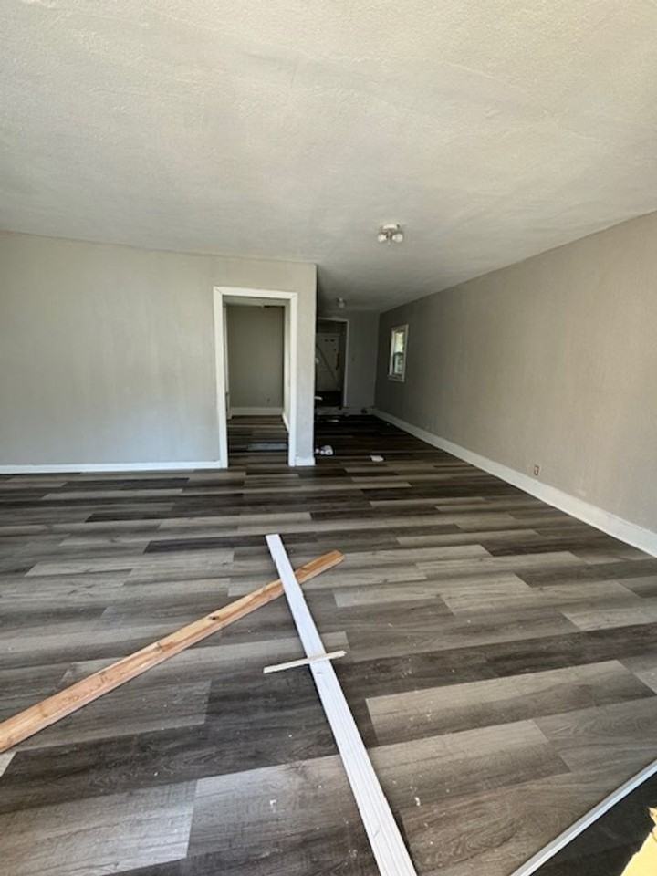 518 W Bailey St - Photo 4 of 6