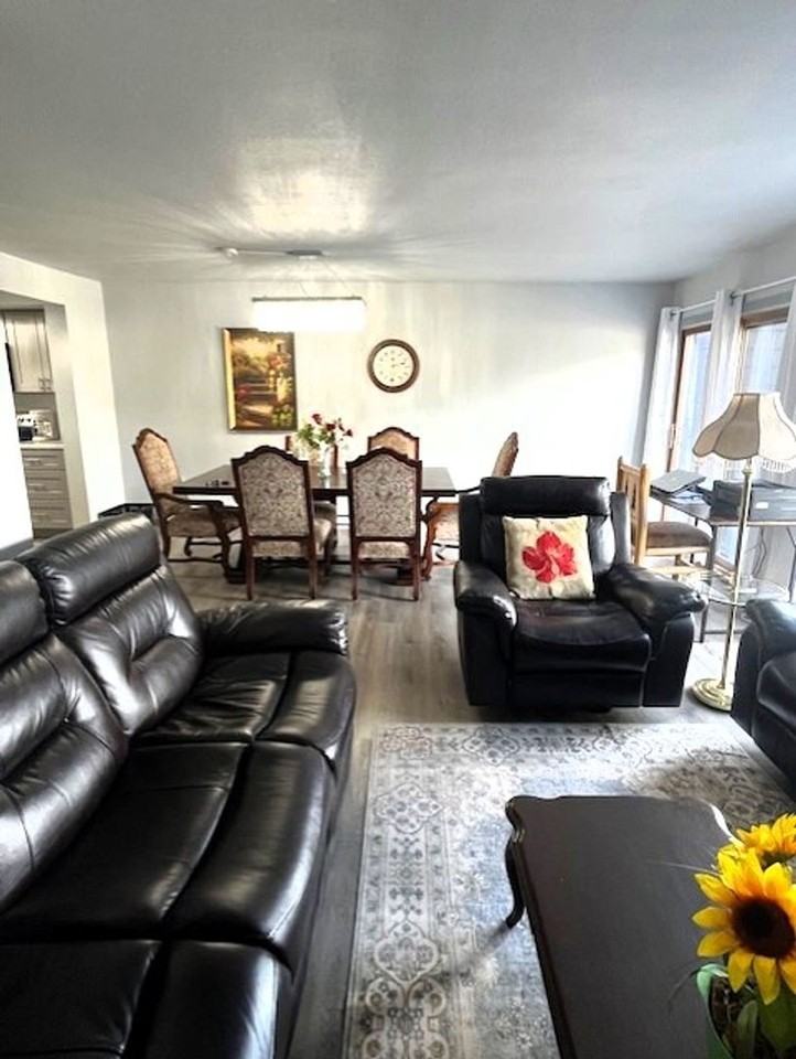 250 Cove Blvd #3 - Photo 7 of 26