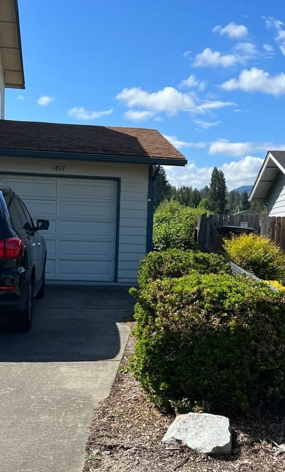 729-11t - 1813, 1815, 1817, 1819 Medart Lane - Photo 2 of 2