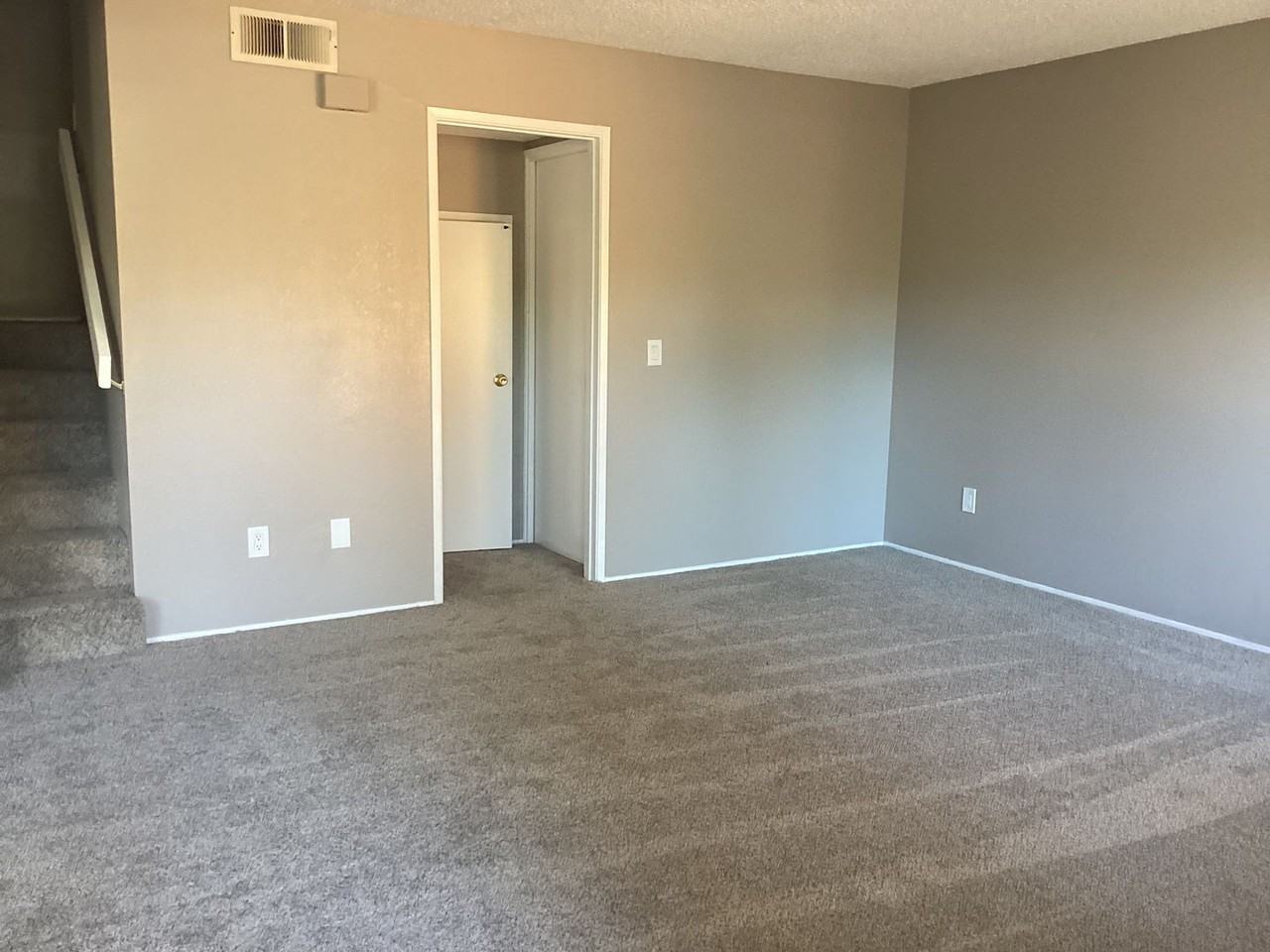 4222 Topsail Ct - Photo 3 of 17