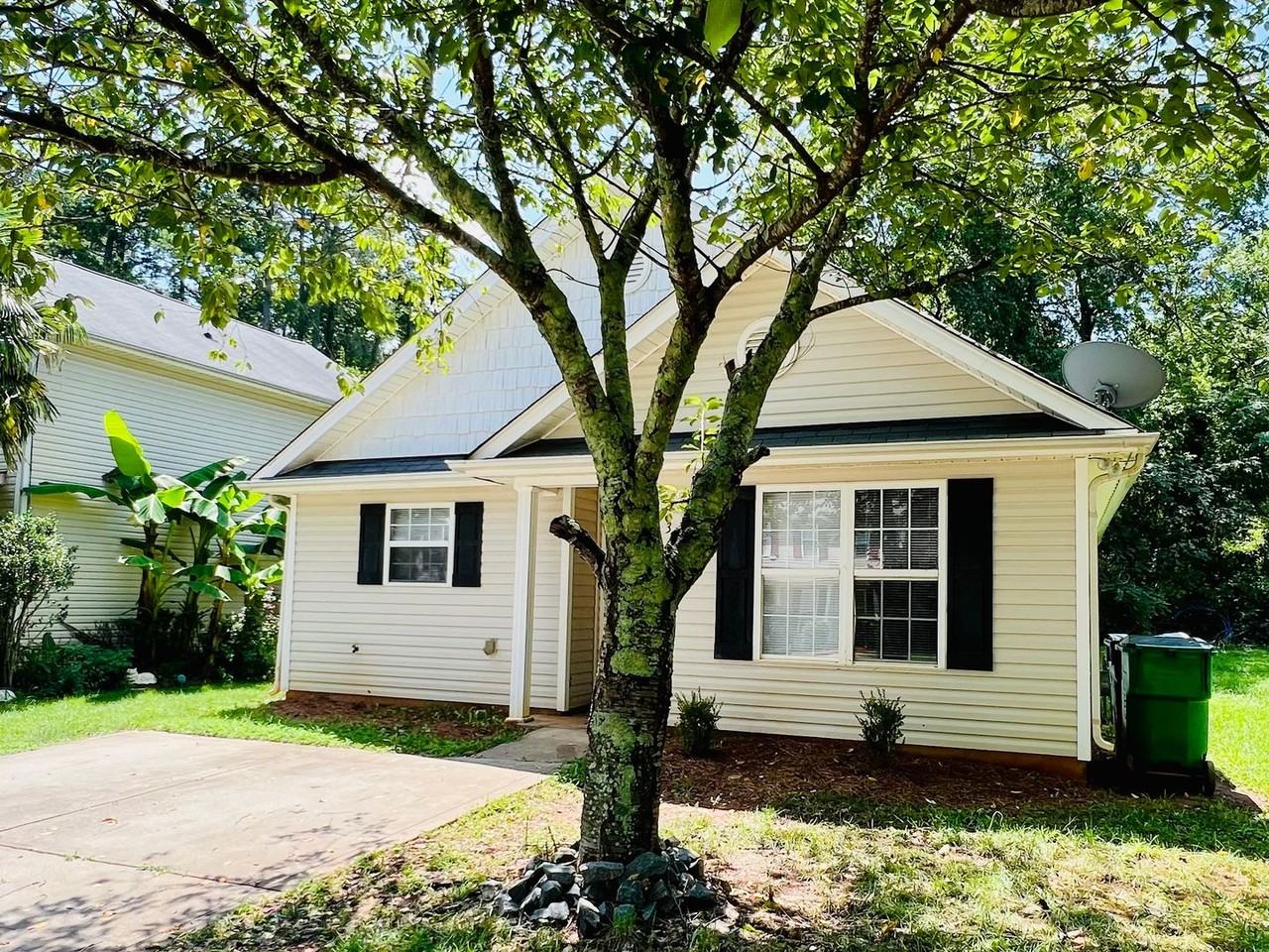 3416 Kelsey Emma Ct - Photo 2 of 17