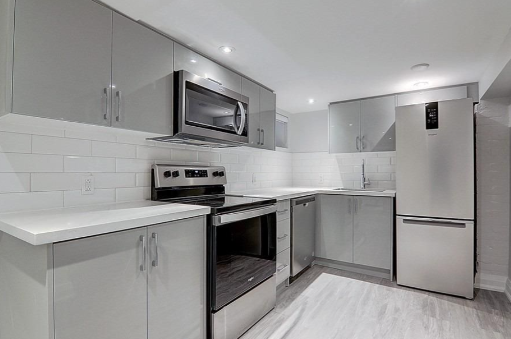 454 Markham St Bsmt #Bsmt