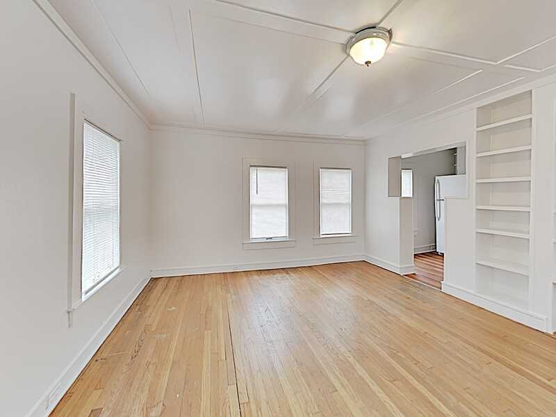 3333 W 6th St - Photo 4 of 9