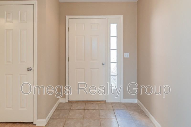 2022 Edgewood Dr - Photo 5 of 42