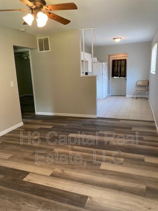 4071 Bruene Ave - Photo 2 of 9