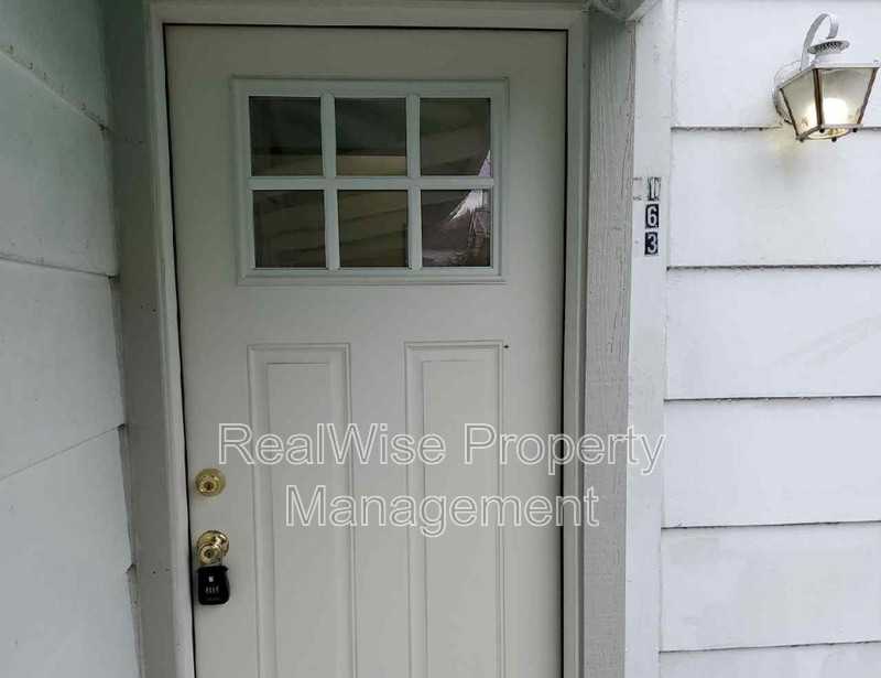 163 B St - Photo 2 of 24