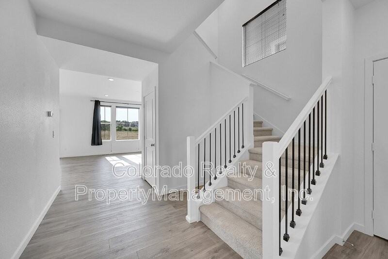 871 Mosquito Ct - Photo 2 of 36